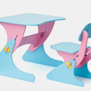 Письменный стол и стул для ребенка 2 года