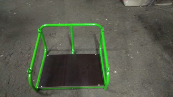 2187724696_w640_h640_2187724696