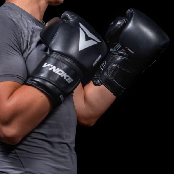 bokserskie-perchatki-vnoks-futuro-tec-8-850x850 bokserskie-perchatki-vnoks-futuro-tec-8-850x850