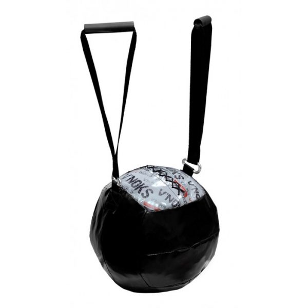 v-noks-training-medicine-ball-with-handles-1-700x700 v-noks-training-medicine-ball-with-handles-1-700x700