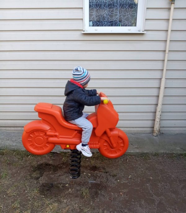 3103869880_w640_h640_3103869880