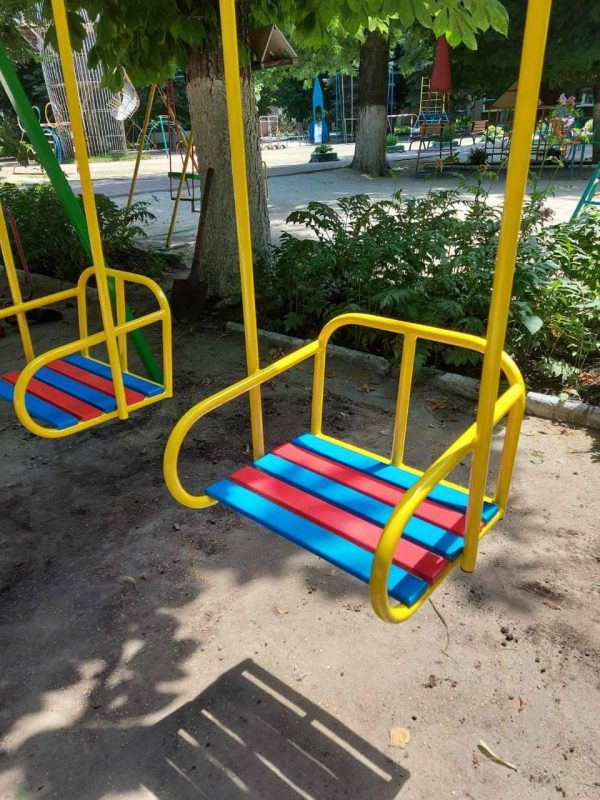 3209942194_w640_h640_3209942194