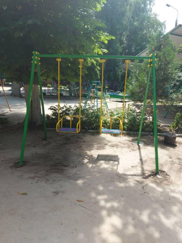 3209942670_w640_h640_3209942670